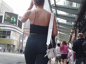 Her smile made him follow her seductive ass and thong Picture 1