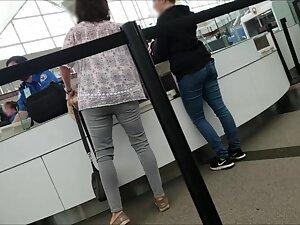 Yummy ass caught while bending over at airport Picture 4