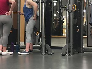 Sexy sisters working out in gym Picture 1