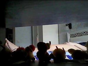 Spying on long masturbation and lots of orgasms Picture 7