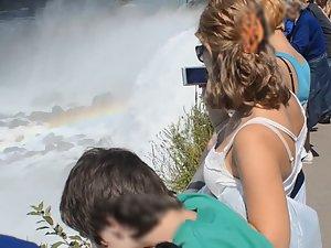 Sightseeing on tits by niagara falls Picture 4