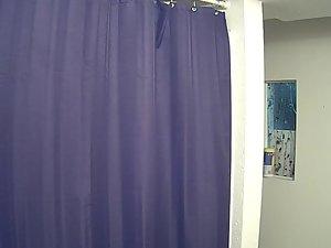 Spying on fun couple showering together Picture 1