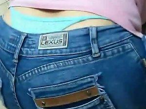 Whale tail peeks out of her trousers Picture 4