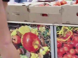 Leggy tall girl in high heals shops for food Picture 2