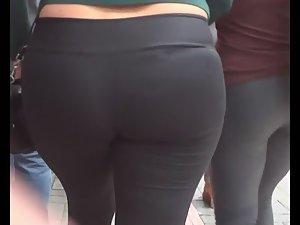 Big butt you'd want to hump Picture 6