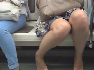 Upskirt in the train Picture 6