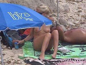 Hot nudist milf got nice plump butt Picture 5