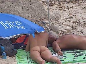 Hot nudist milf got nice plump butt Picture 8