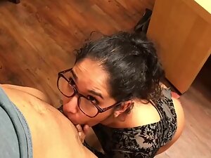 Fucking the horny girlfriend in her office Picture 5