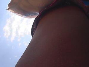 Exact moment of hot girl bending over Picture 5