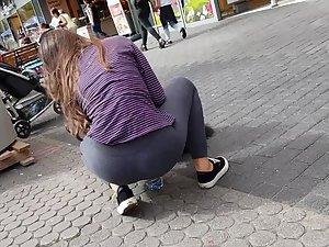 Thinking of logic while spying a hot girl