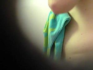 Peeping a nude couple in a pool cabin Picture 5