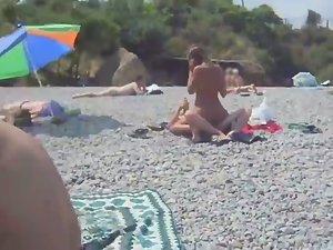 Horny couple filmed fucking on beach Picture 8