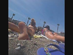 Two friends lying on their bellies Picture 7