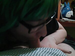 Amateur girl with green hair sucks and swallows Picture 7