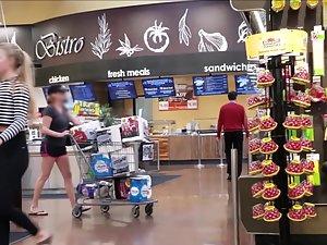 Perfect ass of blond daughter in supermarket Picture 1