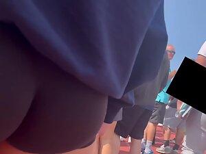 Incredible ass and bit of cameltoe in athletic girl's shorts Picture 4