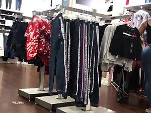 You'll be imagining her big butt in sex poses Picture 1