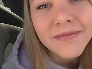 Teen girl is very happy to suck a dick Picture 1