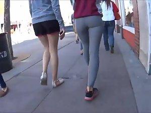 Following a tight ass of a teen girl Picture 3