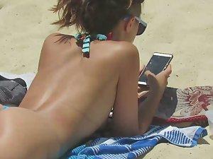 Amazing topless girls at beach Picture 8