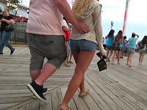 Fat guy keeps touching girlfriend's hot butt Picture 6