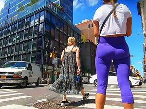 Nice ass in vivid tight leggings Picture 2