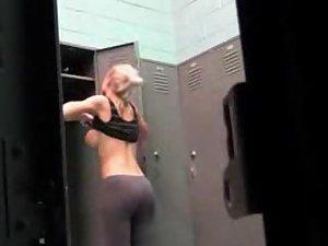 Fitness girl with fake tits in locker room Picture 7