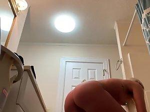 Spying on hot naked blonde brushing her teeth Picture 7