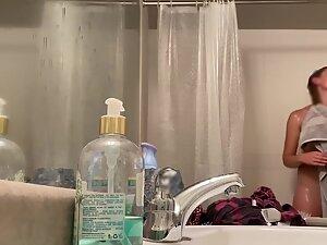 Naked stepsister caught by hidden cam in bathroom Picture 5