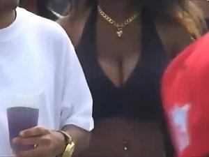 Hot black girl with humongous tits Picture 4
