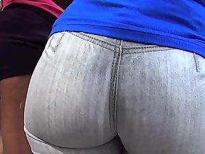 Impressive big ass stands out in a crowd Picture 7