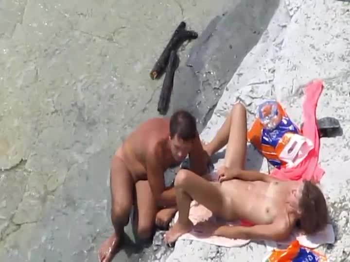 Spying Foreplay And Sex On The Beach Voyeur Videos