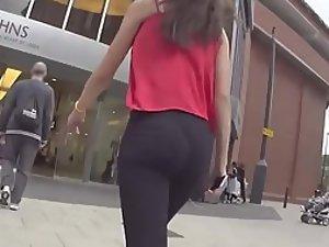 Following a distracted girl on the street Picture 1