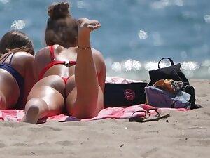 Checking out amazing asses all over beach Picture 4
