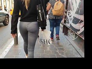 Tight buttocks confirm she is a sporty girl Picture 3