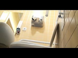 Sideways view of a hot pissing woman Picture 7