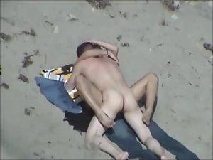 Incredible sex on a beach Picture 5