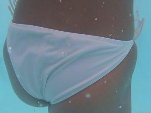Bubble butt filmed under water