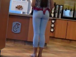 Teen girl's ass is a pure masterpiece