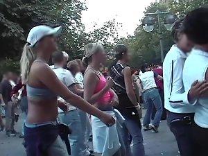 Rave girl dancing like a belly dancer Picture 7