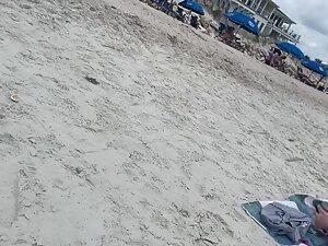 Feels like being surrounded by fantastic butts in virtual reality Picture 3