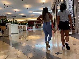 Exotic girl is thick in a muscular way Picture 1