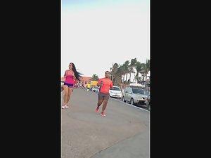 Big boobs bouncing during jogging Picture 5