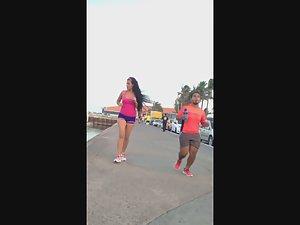 Big boobs bouncing during jogging Picture 7