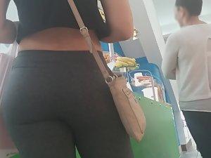 Hot teen got a sexy way of walking Picture 4