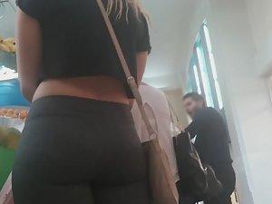 Hot teen got a sexy way of walking Picture 6