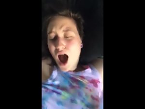 Teen girl is in constant orgasm during fucking Picture 2