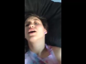 Teen girl is in constant orgasm during fucking Picture 6