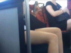 Voyeur caught girl changing clothes during bus ride Picture 5